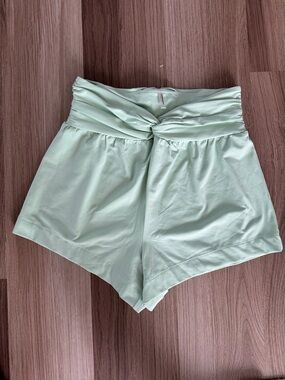 NWOT Free People “The Way Home” Shorts, Sz. M